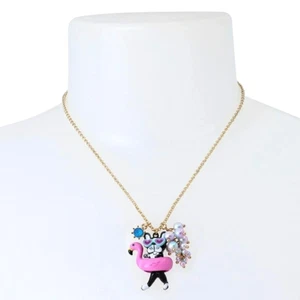 Nuovo Betsey Johnson Rosa Flamingo Floatie Francese Bulldog Cuore Perla Collana - Foto 1 di 7