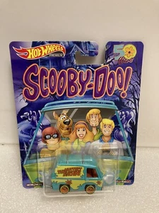 HOT WHEELS PREMIUM SCOOBY-DOO! MYSTERY MACHINE FURGONE PRESSOFUSO. NUOVO. scala 1/64. - Foto 1 di 9