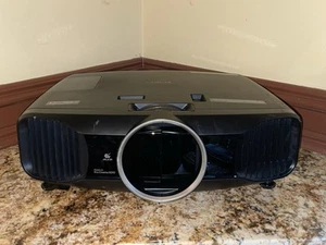 Epson PowerLite Pro Cinema 6010 Projector As Is ! ( Has Lines On Screen ) - Bild 1 von 7