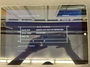 Microsoft Surface Pro 3 12" i3-4020Y 64GB 4GB-Salvage - Picture 1 of 4