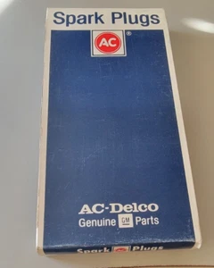 8 X Spark Plug Conventional GENUINE ACDelco R44TSX - Picture 1 of 2