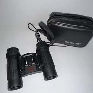 Vintage Tasco 165RB Black Compact Folding Binoculars 8 x 21 Case - Picture 1 of 7