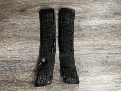 1989 BMW 325I E30 Convertible Windshield Cowl Vents Right Left Pair - Image 1 of 2
