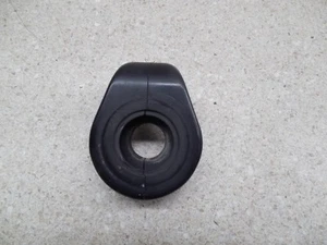 1999 Ducati Monster M750 THROTTLE CABLES GUIDE STAY BRACKET - Picture 1 of 3