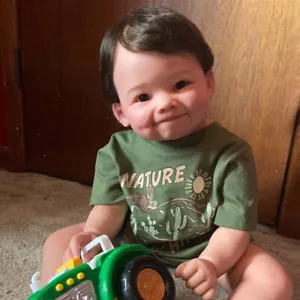 Bambola neonato dipinta 28" simpatica bambina ragazzo pelo corto corpo giocattolo fatto a mano - Foto 1 di 4