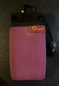 Lowepro Hipshot 20 Universal Case for Hand Held Devices - Purple / Cherry - Picture 1 of 2