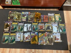 Lote de figuras de acción Spawn gigantes de colección (McFarlane Toys, Witchblade, Wetworks) - Imagen 1 de 18