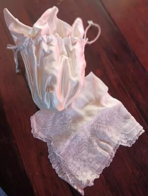 De Colección Extraordinario Pañuelo de Boda de Encaje Nupcial + Cartera de Satén Foto 1 de 4