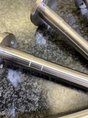 MINI SUBCHASIS TRASERO CLÁSICO "ACERO INOXIDABLE 316L" PAR DE PASADORES DE SOPORTE TUERCAS INC Foto 1 de 4