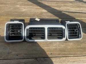 Ventilaciones de tablero MGF (Mk2) MGTF originales MGTF - Imagen 1 de 4