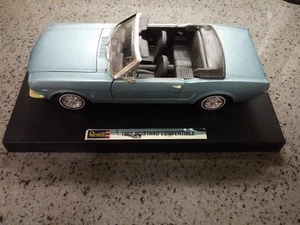 1/18 REVELL 1965 FORD MUSTANG CONVERTIBLE BLUE - USED - Picture 1 of 11