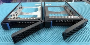Plateau disque dur 2,5" (caddy) pour châssis serveur par Chenbro, 2 pièces - Photo 1/3