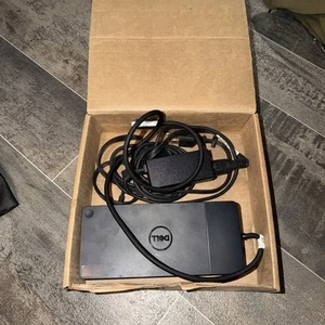 Estación de acoplamiento Dell WD19TB Thunderbolt 3 USB-C DisplayPort con adaptador de corriente de 180 W - Imagen 1 de 1