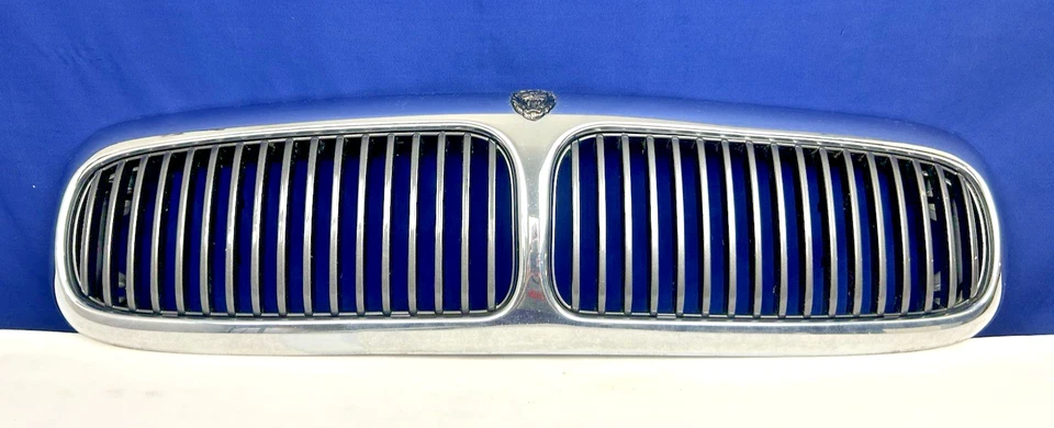 💪1998-2003 Jaguar XJ8 Vanden Plas Cromo OEM Conjunto de parrilla delantera Foto 1 de 4