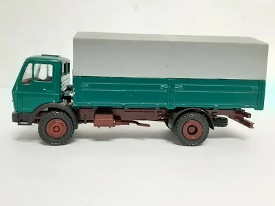 Camión con plataforma cubierta Mercedes Conrad 3032 1/50 en muy buen estado original Alemania VER FOTOS Foto 1 de 4