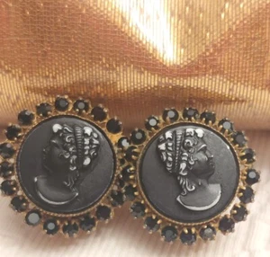 HERMOSOS PENDIENTES DE CAMEO DE COLECCIÓN CON DIAMANTES DE IMITACIÓN MARCADOS ROBERT - Imagen 1 de 10