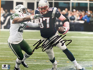 Rob Gronkowski New England Patriots Autographed signed 8x10 Photo w/ COA
