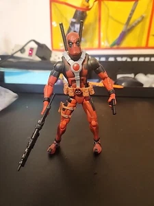 Deadpool Marvel Legends Epic Heroes Action Figure Complete 2006 Red Variant - Bild 1 von 6