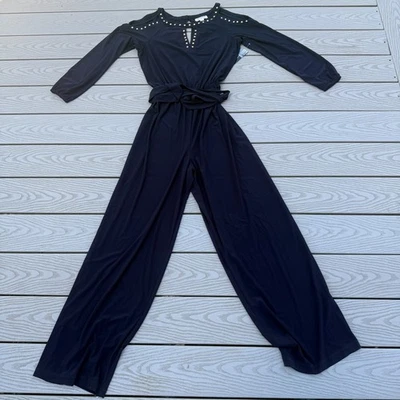 Mono Soho Apparel Limited para mujer mediano negro hombro abierto de una pieza Foto 1 de 4