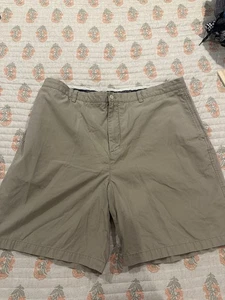 Vineyard Vines Shorts Men SZ 42 Beige Breaker Stretch Vacation Preppy Read Desc - Picture 1 of 7