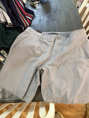 Шорты для гольфа эластичные мужские Under Armour Iso-Chill серые 1358785-035 новые с ценниками 75 долл. США 36 - Изображение 1 из 4