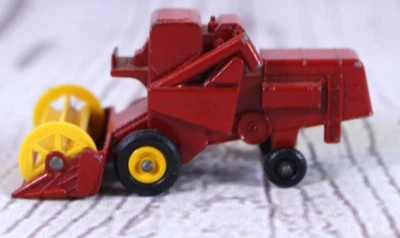 Vintage Matchbox Lesney No. 65 Claas Combine Harvester - Image 1 of 4