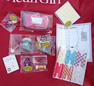 American Girl Diabetes Care Kit NIB Insulin Pump Pen Monitor Bracelet Log - Picture 1 of 4