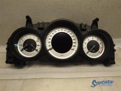 Mercedes-Benz Clase C C250 2013 velocímetro medidor MPH 204 tipo cupé P09939 Foto 1 de 4