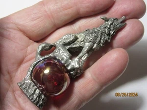 Howling Wolf on 15/16" Red Carnival Glass Sphere Statue HWRSS-3 - Picture 1 of 11