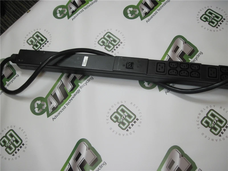 Geist Manufacturing VRTDCN200-10310TL 30A Power Strip with 20 Outlets - Image 1 of 4