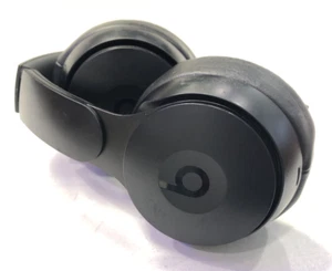 Beats Solo Pro Cuffie auricolari wireless con cancellazione del rumore (A1881) - Foto 1 di 19