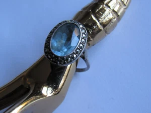 ART DECO - Bague Sterling Argent et Aigue Marine ou Topaze 2 poinçons Taille 53 - Picture 1 of 6