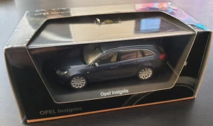 Opel Insignia A Sports Tourer Vfl - Dunkelblau - Schuco - 1:43 - Bild 1 von 10