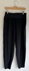 Athleta Run With It Hose Gr. Small schwarz leichte Jogginghose Taschen hoher Bund - Bild 1 von 6