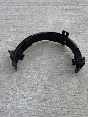 2001-2005 Volkswagen New Beetle Headlight Locking Bracket PASSENGER RH Side OEM - Image 1 of 4