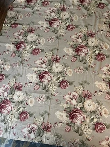 Golding Fabrics Incorporated Tan Rose Pattern 125”X55” - Bild 1 von 4