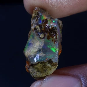Olio di opale nero etiope naturale 18,00 ct esemplare grezzo "gioco di colori" pietra preziosa - Foto 1 di 9