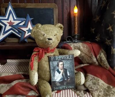 VINTAGE COLONIAL PRIMITIVE STYLE AMERICAN PAUL REVERE INN AND TAVERN WOOD SIGN - Image 1 of 4