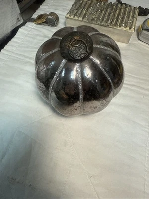 Ancienne Boule Décoration de Noël en verre églomisé Mercurisé  TBE - Photo 1/4