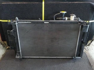 TOYOTA Aqua 2013 DAA-NHP10 Radiator 1640021330 [Used] [PA117250639] - Picture 1 of 4