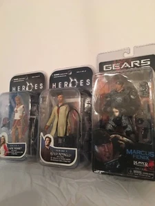 NECA/Mezco Lot of 3 Gears of War Marcus Fenix Heroes Peter Petrelli Claire Benet - Picture 1 of 12