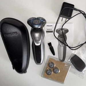 Philips Norelco 6000 Series Electric Shaver - Picture 1 of 7