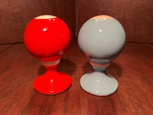 Alexander Girard La Fonda Del Sol Restaurant Salt and Pepper Shakers Blue & Red - Picture 1 of 11