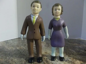 Vintage Marvel Education FAMILY Dolls Family Mom & Dad - Picture 1 of 6