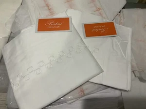Pratesi Italy Neu 2 Stück Euro Shams 100% Baumwollsatin Stickerei Orange Linie - Bild 1 von 6