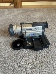 sony dcr trv 900 handycam - Picture 1 of 5