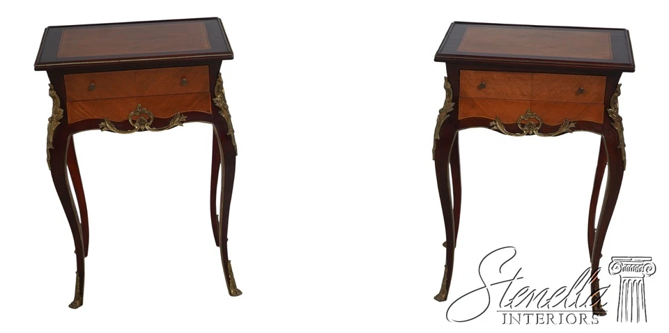 LF68964: Par de mesitas de noche francesas estilo Luis XV de 1 cajón Foto 1 de 4