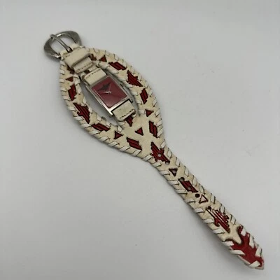 Reloj Emporio Armani Cuero Tema Occidental, Hebilla Plateada, Esfera Roja, Batería Nueva Foto 1 de 4