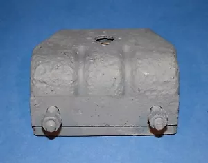 1961 1962 Corvette radiator mount bracket - original & in survivor condition - Foto 1 di 1