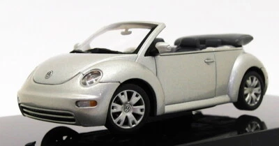Autoart Escala 1/43 59758 - VW Nuevo Escarabajo Cabrio - Metálico Reflex Plateado Foto 1 de 3